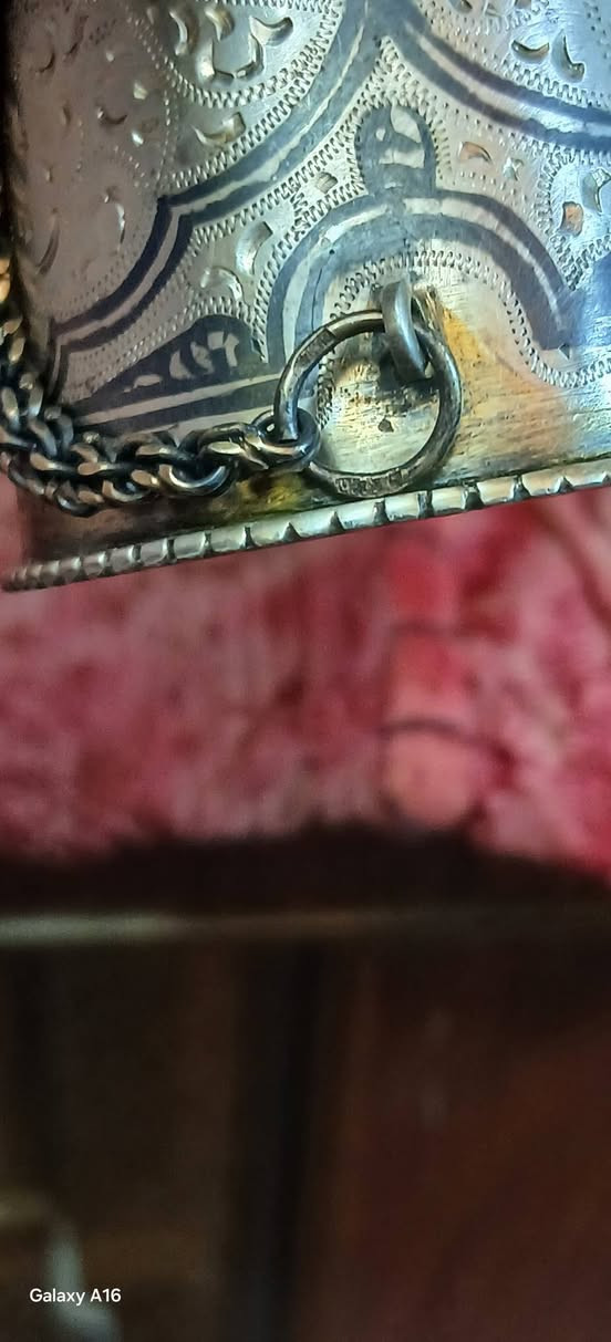 إلى عشاق المحبر القيصرية 
نوادر  الوزن كيلو  و ٢٥٠ غ للتواصل ٠٧٨٨٤٢٢٠٢٧


**إذا كنت صاحب هذا الإعلان وتريد حذفه لأي سبب، رجاءا أرسل رسالة إلى الدعم الفني**