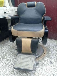 كرسي حلاقة شبح • مستعمل نضيف • الشعله الخطيب