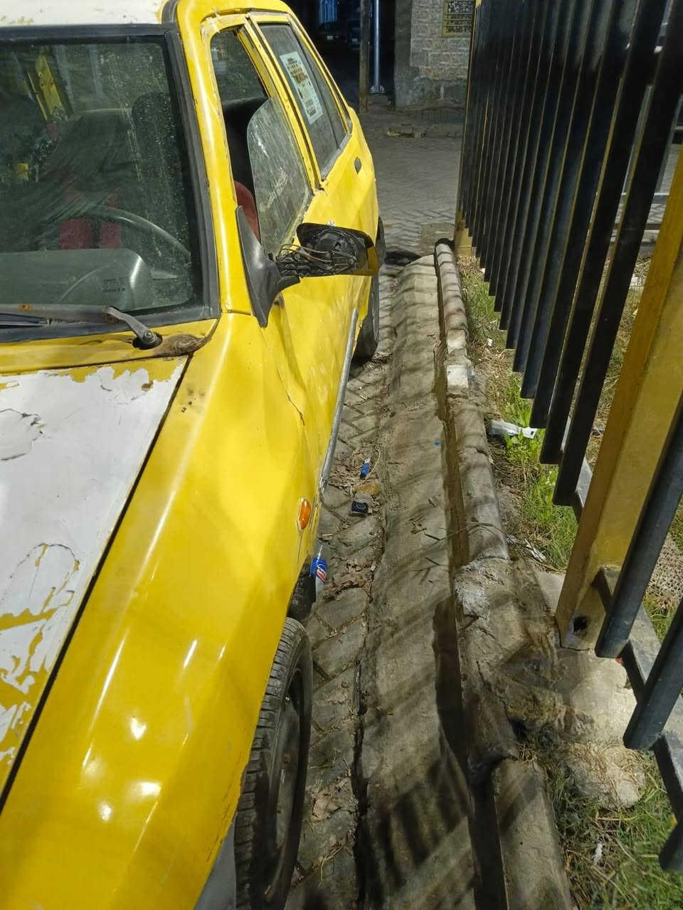 السلام عليكم شباب سايبة للبيع 11 رقم الماني ابيع كوم حديد بس حلال وحرام وعشاير سيارة جازة باتري جديد عنابير فيت بم مرتبة سعر750 وبيه مجال *********** بس وتساب بي متواجد 24
