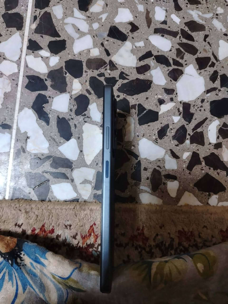 سلام عليكم تلفون للبيع نضاف فول 

***********
واتساب
