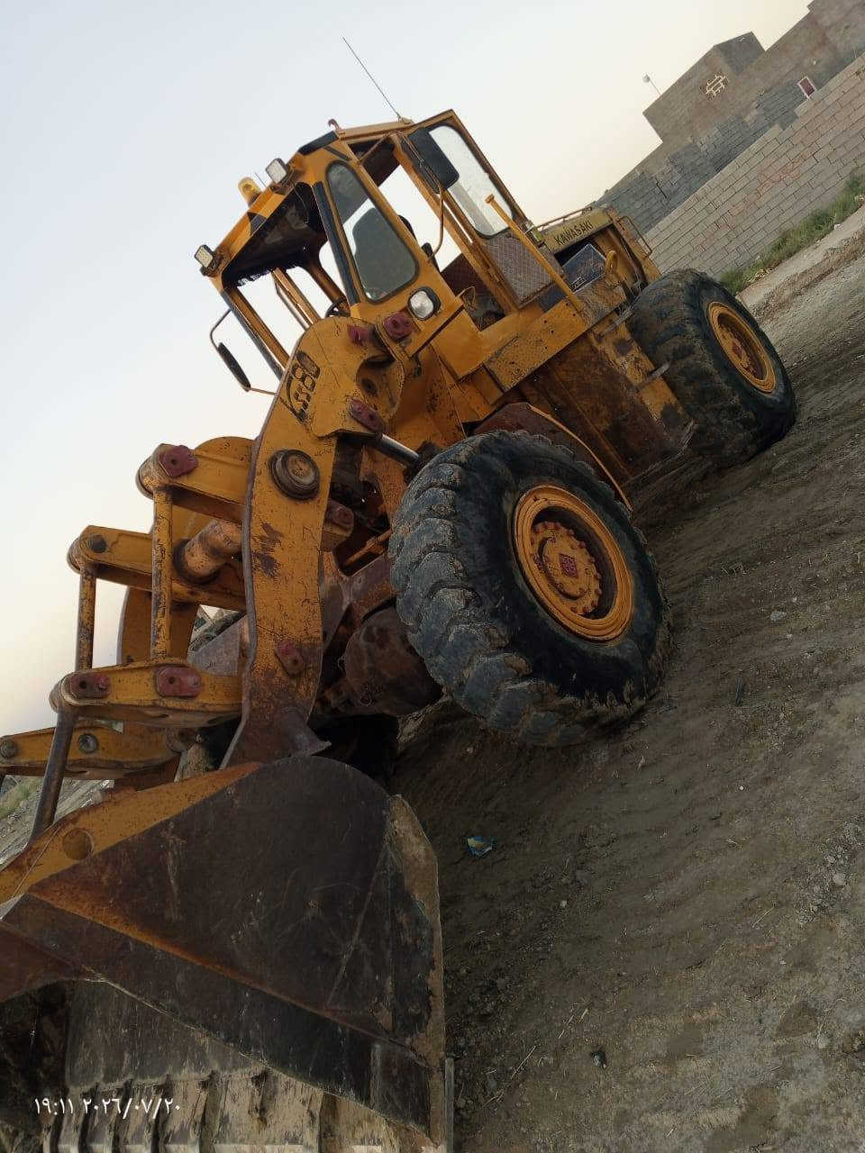 شفل 80 موديل 81 رقم اسود السعر 85 وبي مجال العنوان الانبار رمادي جويبه محرك وكير بمات اكسلات كله نضيف رقم تليفون ***********
