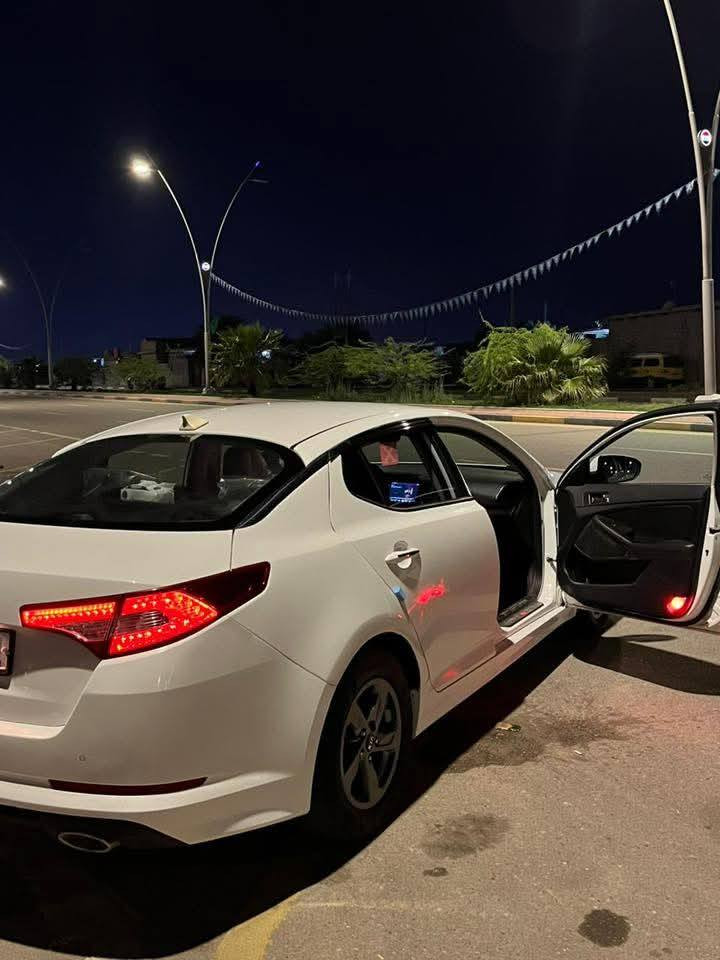 كي فايف موديل١٣متومه طبق الاصل رقم شمالي انكليزي سنويه جديده كفاله كصه جنطه فقط السياره جاهزه تبريد بصمه تشغيل بصمه ابوابجديد
***********
