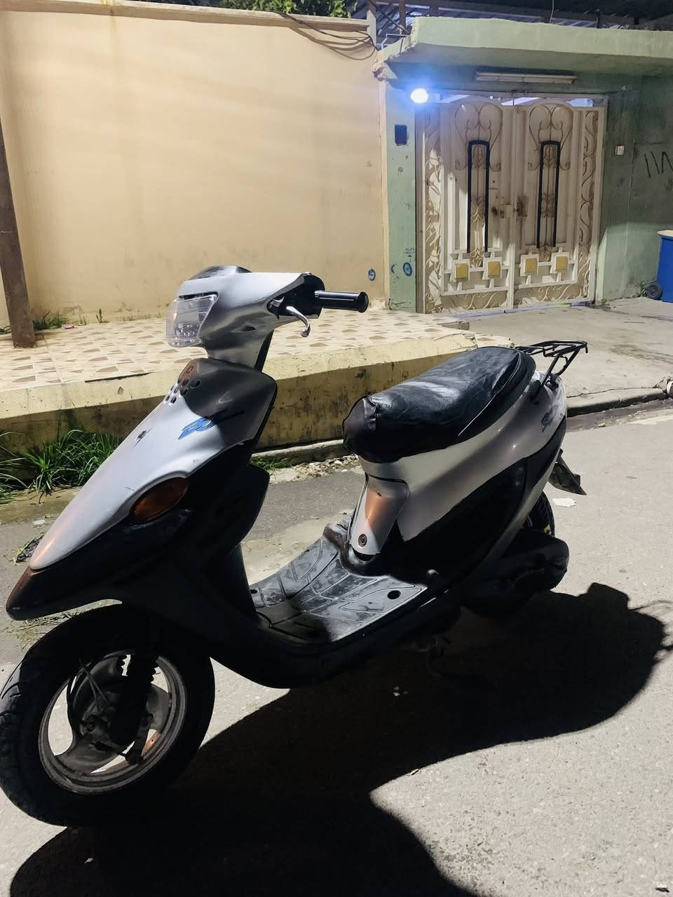 سلام عليكم مأطور نحلاه 9ارزوف مأطور نضيف ربع ما تصرف علي مأطور كدام لعين معمر مره وحدا ويرمنيه كلها شغالا سلف شغال دبل يشاره و دبل سكريته شرط نقطه مال اكسن مابي مكاني موصل جانب لايمن حي نجار السعر 370 وبي مجال


**إذا كنت صاحب هذا الإعلان وتريد حذفه لأي سبب، رجاءا أرسل رسالة إلى الدعم الفني**