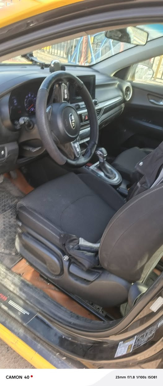 سياره فورتي 
موديل 2019 
الون اصفر تكسي
الحادث جاملغ الأيسر مال سايق وجمالغ خلفي 
سعر 125$ وبيه مجال 
العنوان بغداد مدينه صدر شارع داخل ق 49 
رقم 🔢 الهاتف ***********
