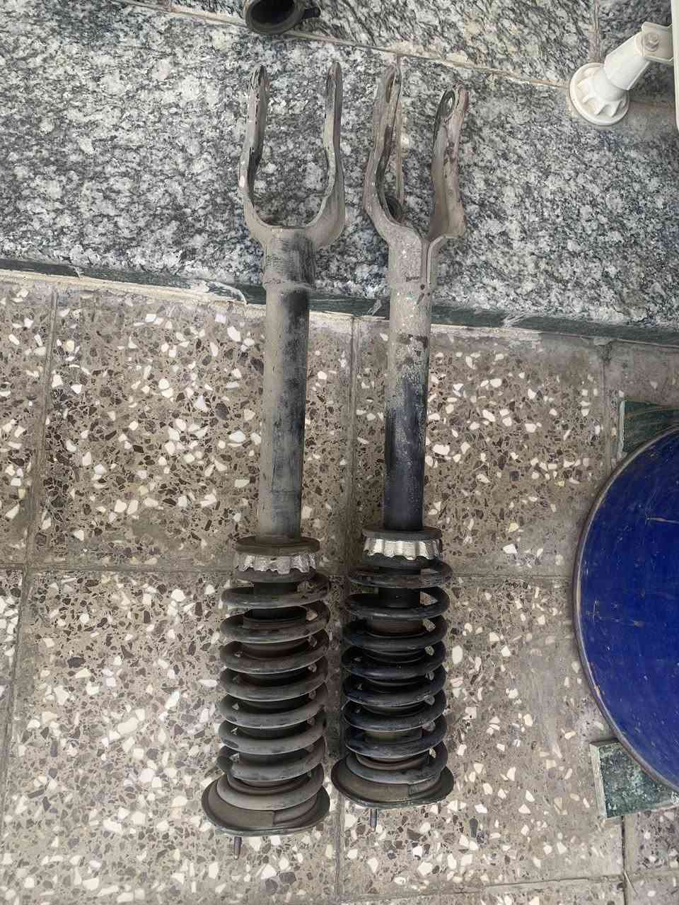 سلام عليكم درايم شفت كامل تفصيخ اصلي وكلش جديد والله فتحته من سيارتي ضمانه سنه كامله 
معه دبلات اصليات تفصيخ نضيفات والله وياهن فافون تعلي السياره وحدهن اخذتهن ب100 
قيم واخذ وبخدمتكم 
***********
