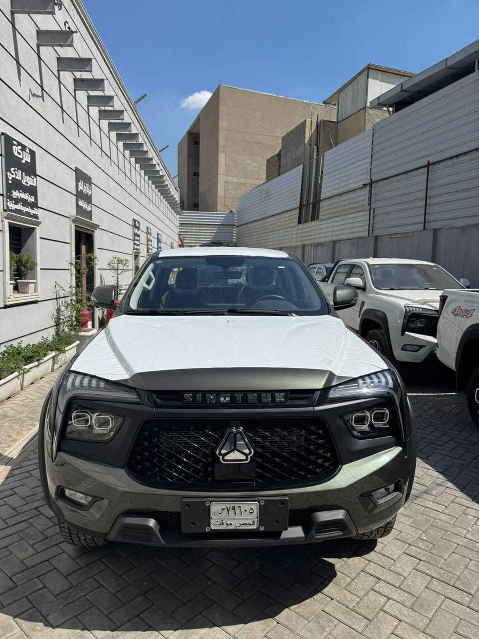 نبارك للسيد سعد كشمر بمناسبة شراء أول سيارة بيكب موديل 2026 من نوع ساينو ترك بولدن، لون زيتوني 

ونشكره على ثقته واختياره شركة الأراضي المرتفعة، الموزع الحصري في العراق.

السيارة بضمان المصنع لمدة 5 سنوات او ١٥٠ الف كيلو متر 

 #العراق #نقل_بضائع #شاحنات_خفيفة #بيع_تريلات #بولدن #بكب_دبل_قمارة #ساينوتراك #بكب_فخم #بغداد


**إذا كنت صاحب هذا الإعلان وتريد حذفه لأي سبب، رجاءا أرسل رسالة إلى الدعم الفني**