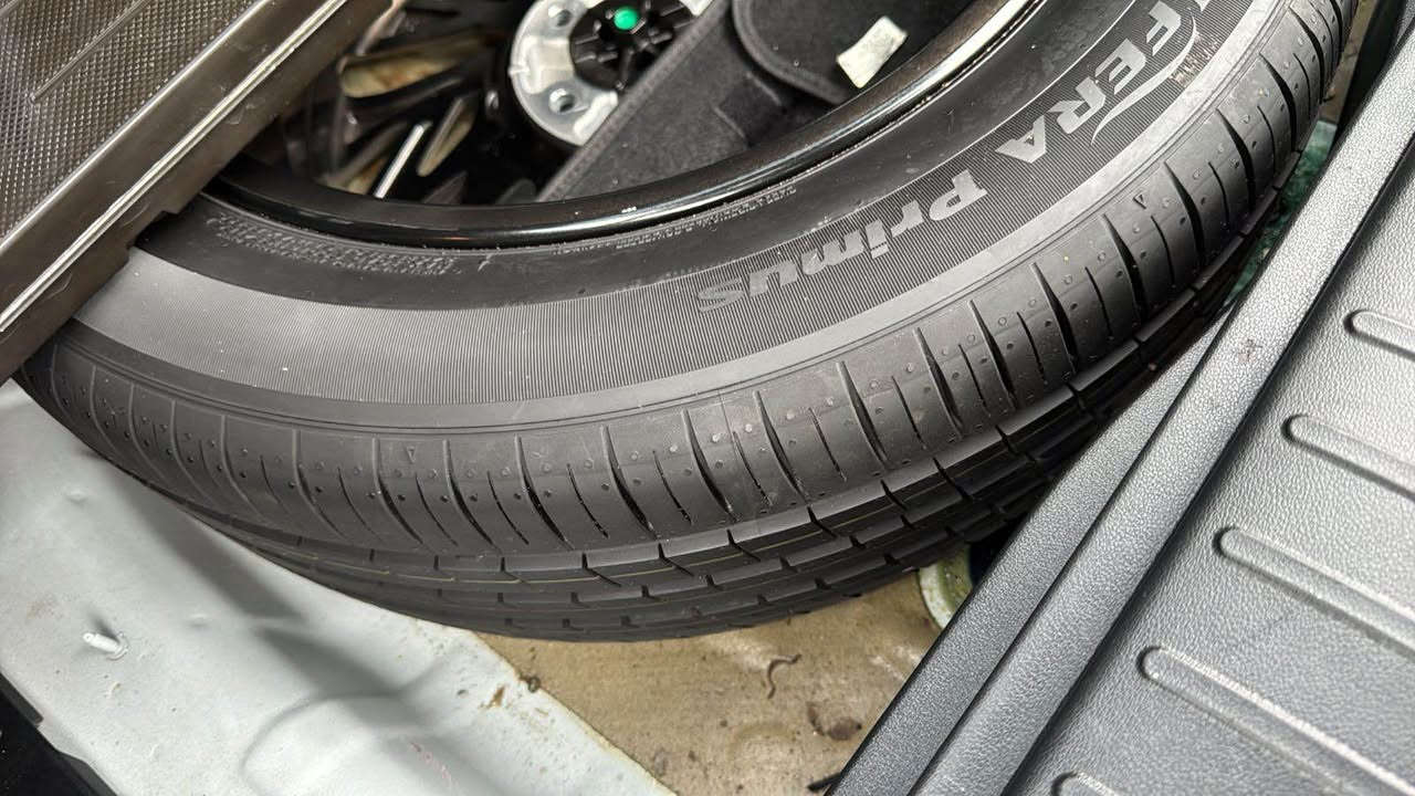 توكسون خةليجي موديل ٢٠٢٢ رةنگي سپي بةفري فوول مواسفات تةنها پانوراماي نية سةنةوي نوية بة ناوي خومة 
٦٢ هةزار روييوة بة ناوي خومة هيجي نية سعري (٢٠٠ ) دوو دةفتةر *********** أربيل, العراق
