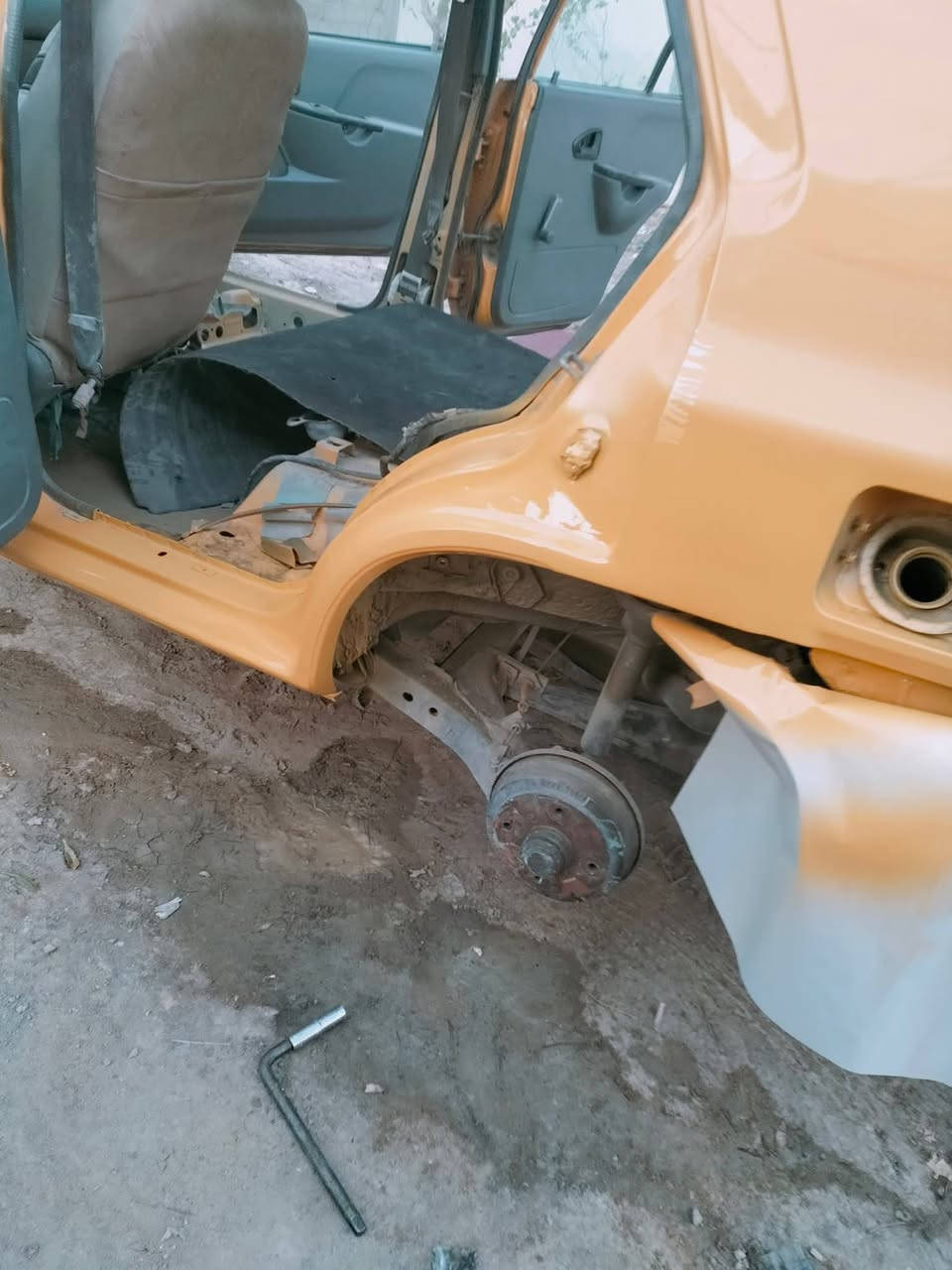 سيد احمد المعموري لسمكرة وصبغ وبولش لكافه انواع السيارات ***********
*********** ©©عامود 228كربلاء قرب مركز شرطة عون ع
