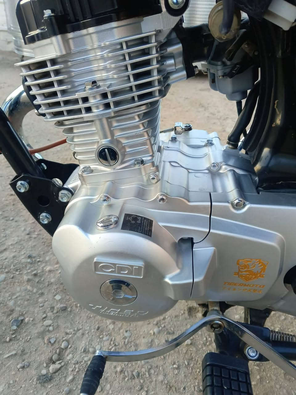 تايكر غطاس مديل 25 دراجه حلوه وشلعه ومعدل خير من الله كفاله دراجه ونامعه وختم برطاني محرك 150 4 كير كلش حلوه وسعره هم حلو 700 مديل 2025 كهربائيات كامله كلها شغاله مال جناي تواصل خاص او اتصال او واتساب ***********
