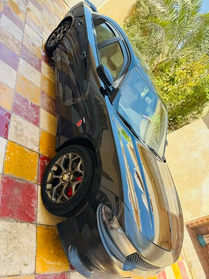 سلام عليكم جارجر بوليسي هيمي مديل 2017 للبيع السعر 150 وبيها مجال بسيط للشراي سياره جاهزه مابيها اي نقص للاستفسار الاتصال على الرقم ***********
او مراوس حسب القناعه
