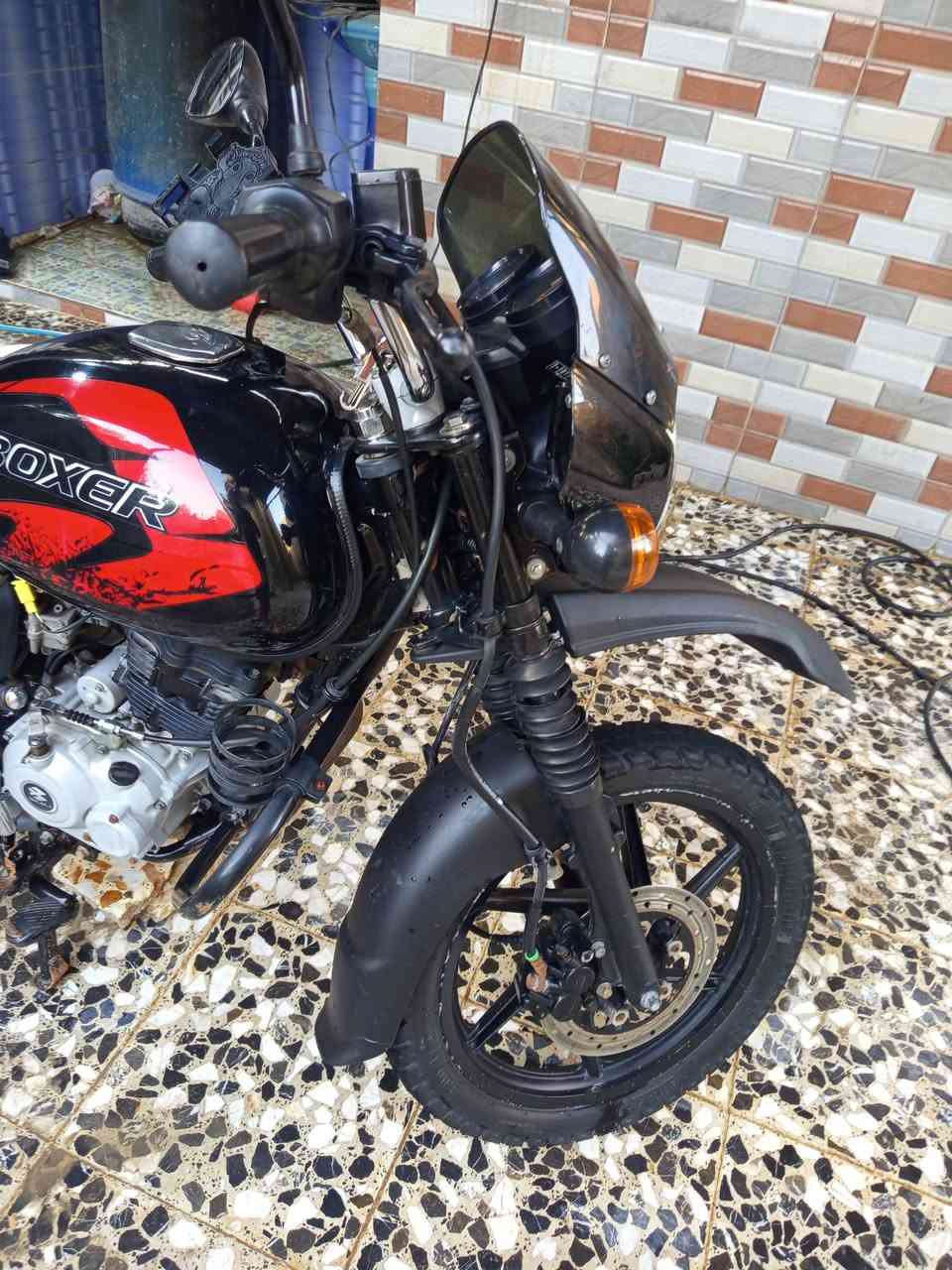 بوكسر موديل 22 طالعه بشهر ال12 يعني شكله 23 اوراق اصولي الدراجه كايمه بس مامجفت وبيه نواقص بسيطه للبيع ***********  السعر 1500 وبيه مجال بسيط مكاني بابل
