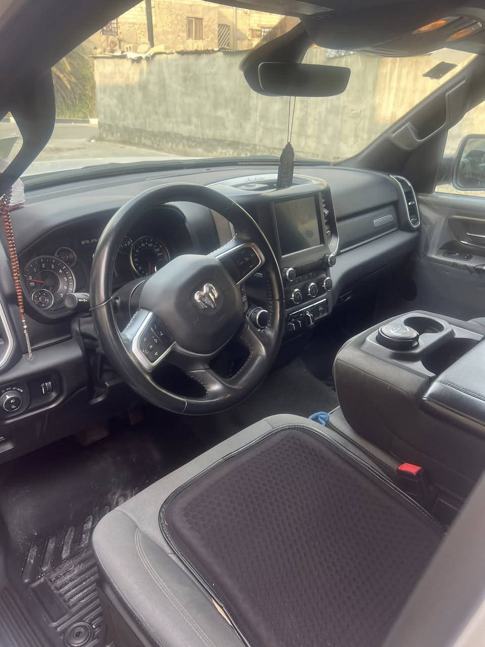 دوج رام بك هورن مديل 2023 رقم بصره مكان المعقل باسمي سياره سعر 260
