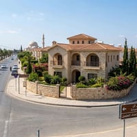 الصالحية • ١٠٠م • دورين