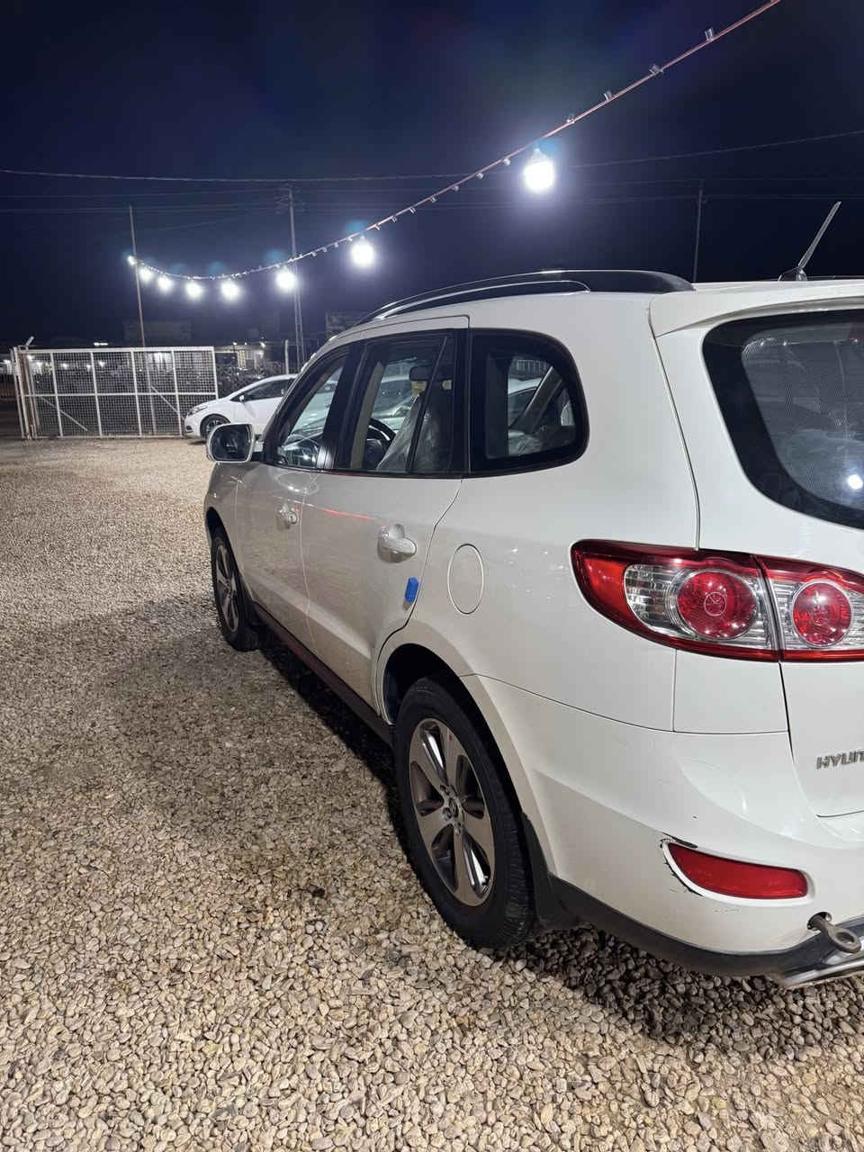 السلام عليكم
سنتافي 2012 فول واحد على واحد فتحه ثلاث قطع تبريد أشاير بالمري تحكم استيرن سبعه راكب مكينه 4 2400 
كفاله عامه شرط السونار رقم أربيل انكليزي اتريد تحويل أو وكاله سياره جديده مكينه حداديه تبريد كله جديد باقي التفاصيل الاتصال على 
***********
