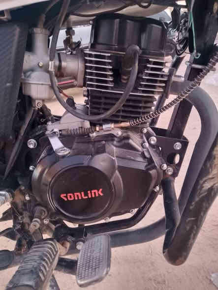 السلام عليكم دراجه دايوان سولنك موديل 2024 بدون اوراق نضيفه وجاهزه محرك خير من الله بعدها شركه السعر مليون بيها مجال مكاني تكريت الاستفسار الرقم ***********
