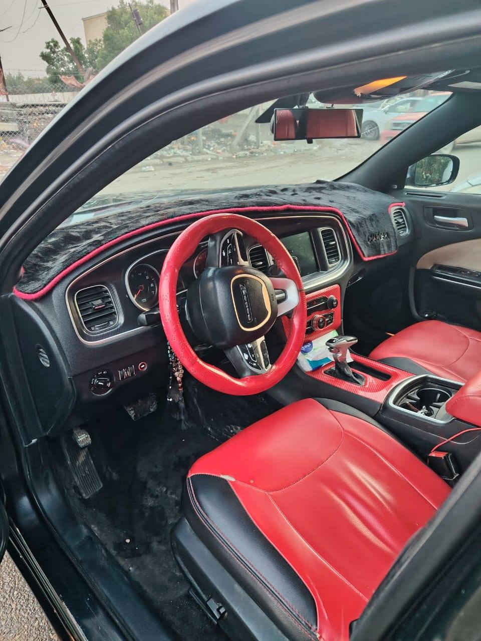 جارجر ذي قار بسمي بيهة وجاملغ مبدل و٣ قطع صبغ السعر ١٤٠ السيارة لا شاصي ولا لغود لا تكم داخل سليمه
سيارة حلوة مرتبه متعوب عليها مكينه ٣٦٠٠
الي يحب يتواصل على الرقم *********** مكانها بغداد عليها ادامه كامله
