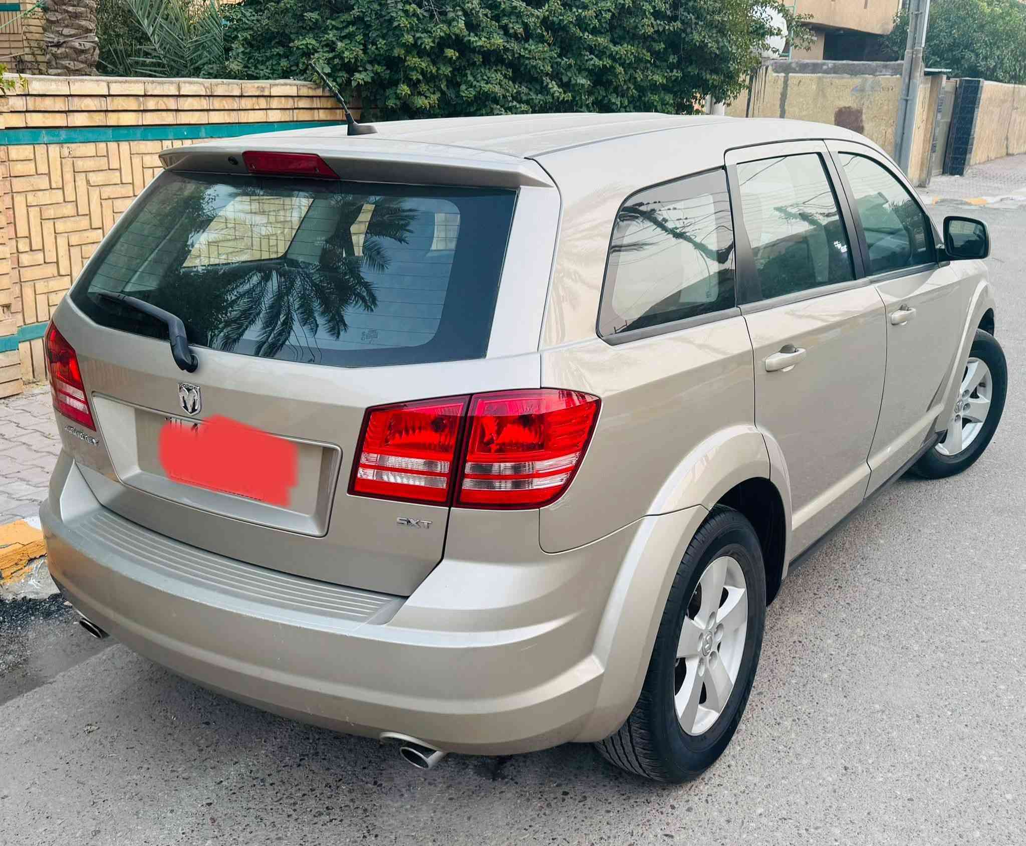 مستعجل جورني 2010 بصره بأسمي مكانها ذي قار مكفولة كفاله من الضربه والصبغ وابارد بس بيها خياس أقل الاصبع بلباب محرك 3500 المرغوب سياره كامله مكمله السعر 105 
للاستفسار اكثر ‏‪0788 293 3612‬‏
