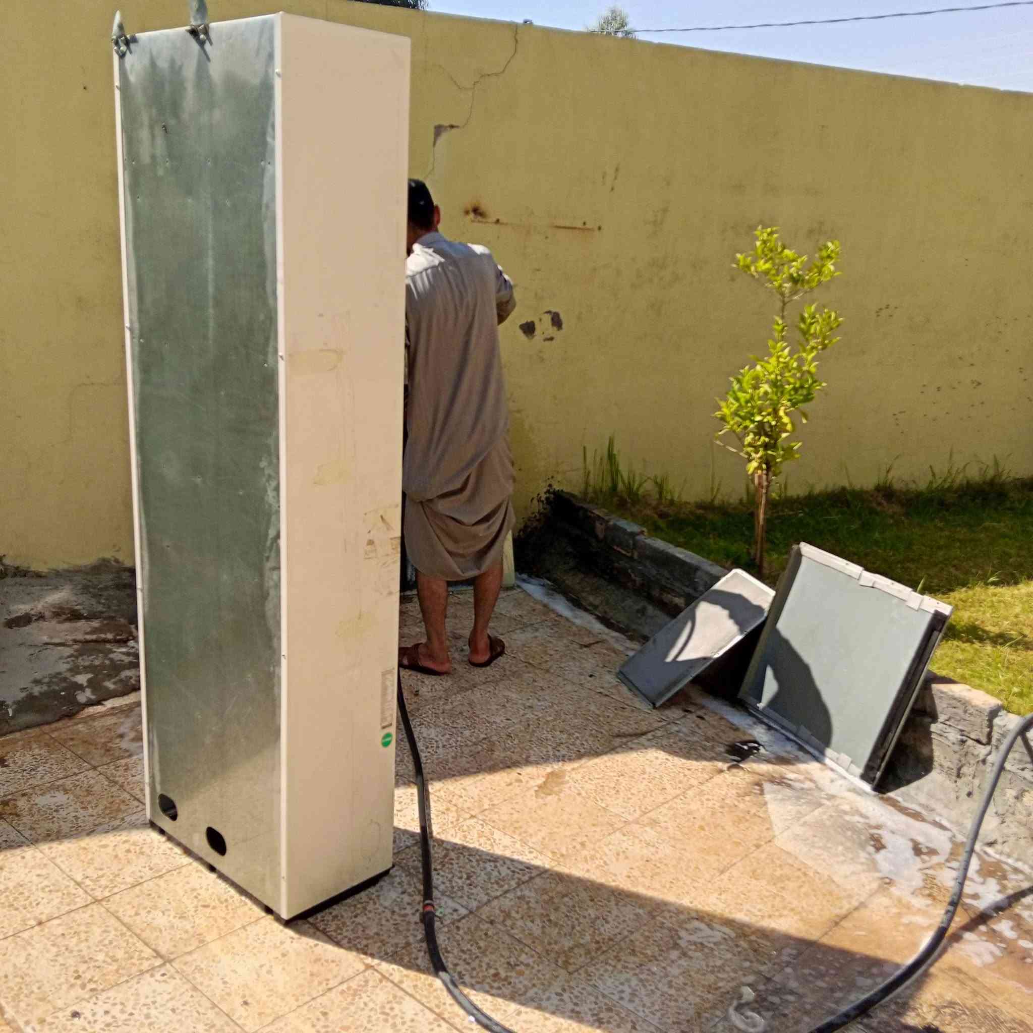 تم بحمد الله صيانة سبلت 3 طن في جامع نور المصطفى تم معالجة الليك وتبديل فليرة جديدة مع شحن غاز R22 حسب قياس الشركة


**إذا كنت صاحب هذا الإعلان وتريد حذفه لأي سبب، رجاءا أرسل رسالة إلى الدعم الفني**