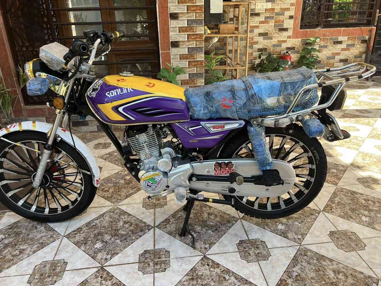 سيفان مودديل 25
محرك150cc مكفول 
كهربائيات شغاله 
دراجه نضيفه خير من الله
مكاني ديالى شهربان مقدادية
هـ***********
