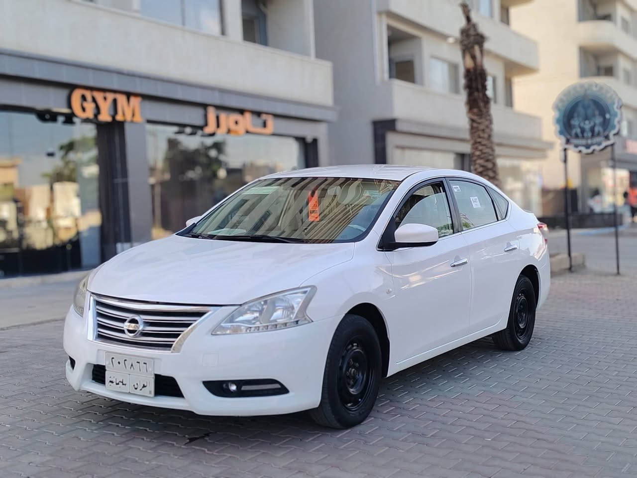 سنترا موديل ٢٠١٦خليجي سياره بدون صبغ شرط فقط بها مكان تعديل بارد باقي جسم سياره كفاله عامه كير محرك شرط بدون اي عيب بها دفتر بانزين 
سعر ١٠٥ بها مجال قليل 
رقم موبايل *********** كركوك, العراق
