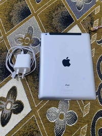 ايباد • العاب • شاحن