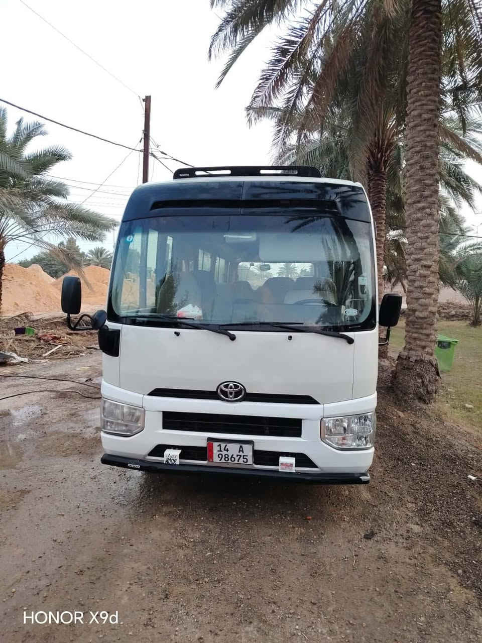 السلام عليكم 
كوستر 2017 💯💯
كفاله عامة  /حاكية سلة داخليه تخم تاير 💯
سيارة جاهزة من كلشي  💯
للاستفسار : ***********
