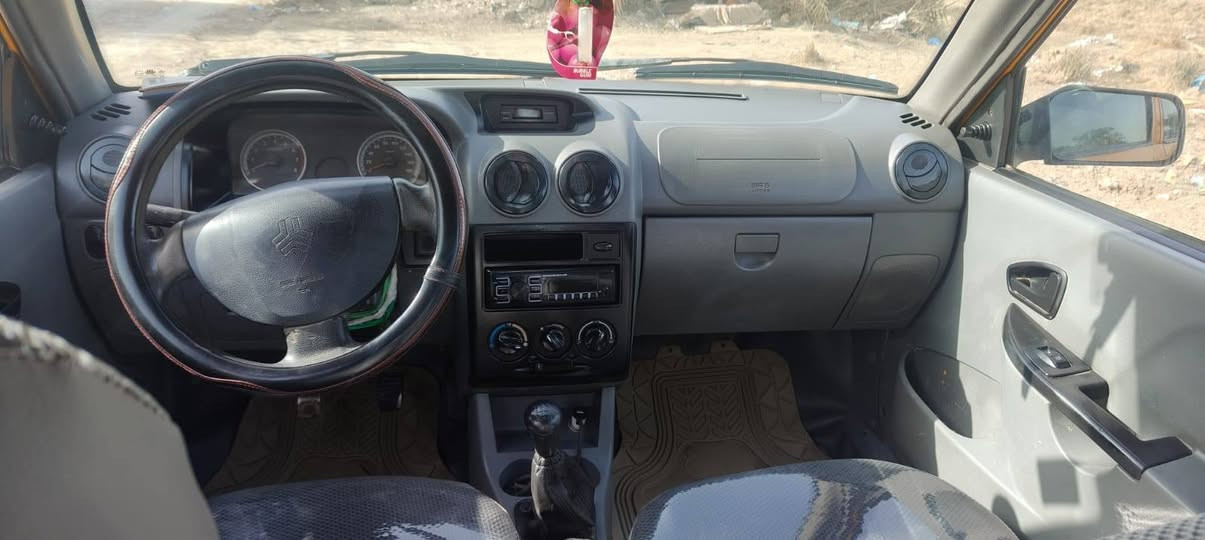 السلا عليكم سايبه موديل 18سياره بيه جاملغ امبدل سياره مكفوله عده الجاملغ سياره جاهزه كير محرك حداديه السعر 44 وبيه مجال للاستفسار الاتصال ***********
