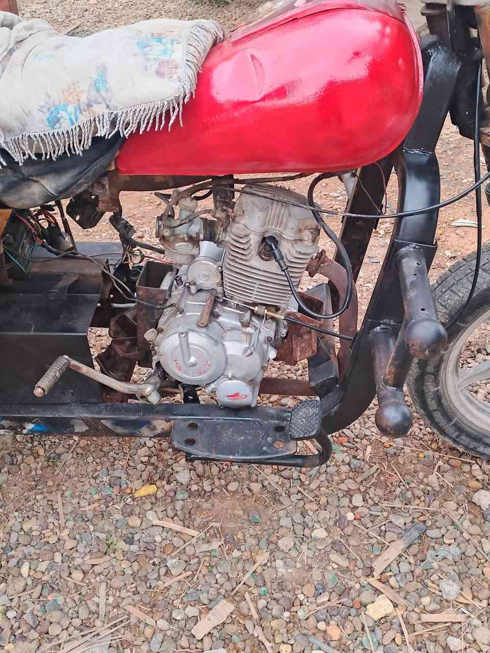 سلام عليكم ستوته لبيع (((بدون وراق)) مكفواله من سرقه ومن ركبه وشاصي شوفت عينك ستوته  مكاني حله محاويل سعره 550.وبيه مجال قليل ***********
