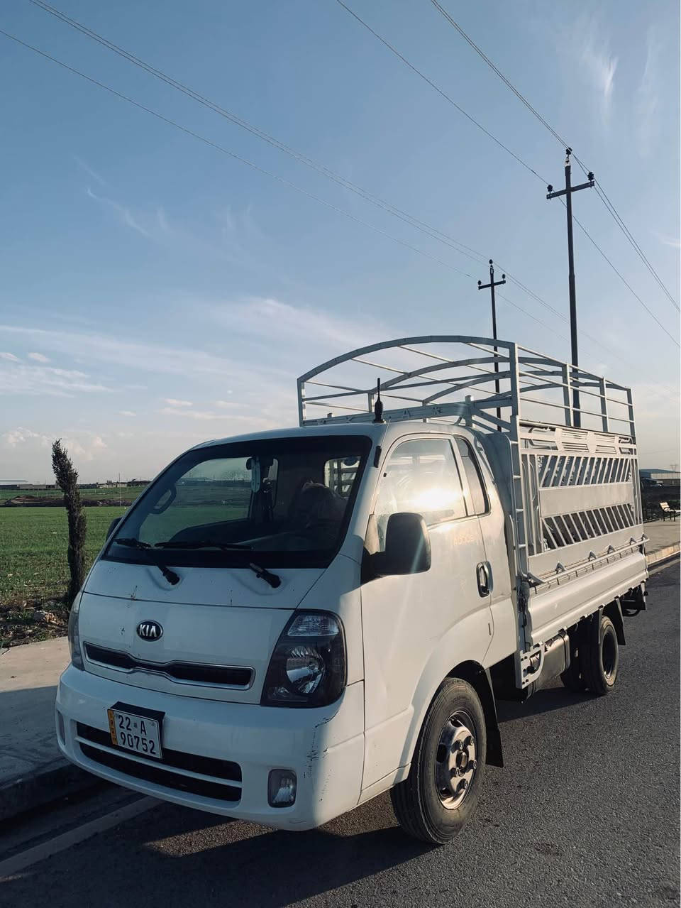 سلام عليكم

كيا فحل موديل 2016 المرغوب 

سياره مطلعها زيرو على ايدي من 2016 لحد هسه 

السياره ماشية ١٥٧ الف كيلو متر حقيقي يعني زيرو بالنسبة لخواتها 

رقم اربيل الجديد هزه جديد 

بدون نقص شرط البخار وتنقيص والصرف

محرك كير كفاله وعالفحص

تحويل ثاني يوم بونيد تبديل فقط بواحد ثاني همين بلادي بسبب الخدوش بدون ضرر 

متواجد اربيل او موصل 

السعر 158 ورقة وبيها مجال للطيبين 

***********

*********** موصل, نينوى
