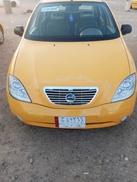 طيبة 2015حلوة بيهه قطعة صبغ الباب الخلف السائق مكينة كير صدر خلفي امام...