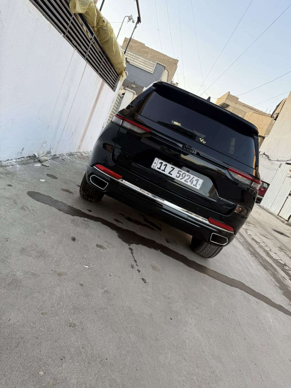 السلام وعليكم
جيب كراند شيروكي بلاب توب 
موديل 2024 
*رادات امامي خلفي 
كشنات تدفئة
ستيرن تدفئة 
مانع انزلاق
حساسات 
صندوك كهرباء 
اشاير مري 
شحن واير ليس
تبريد قطعتين 
تشغيل عن بعد 
تحكم ستيرن 
شفتات سرعه 
صور الحادث مرفقة بل منشور
السيارة بدون ايرباك 
بسمي تحويل ثاني 
مكان السيارة كمب سارة 
*********** 
السعر 380 وبيها مجال بسيط
