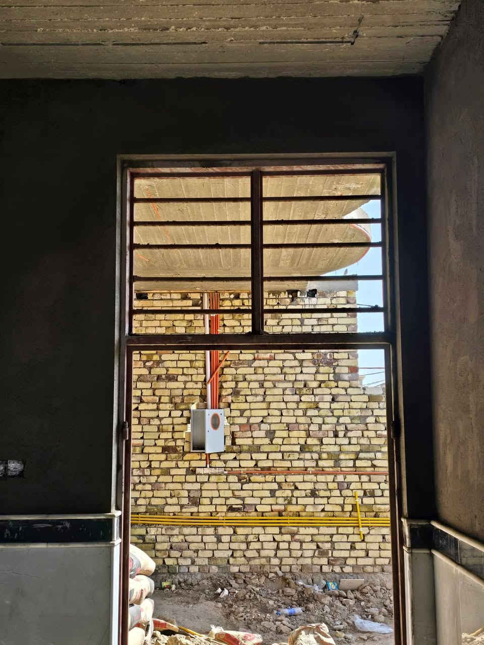 خلفه لبخ متفرغ حاليا جراره سقل مخمر نثر كبس تشميع جوانب لبخ واجهات ***********
