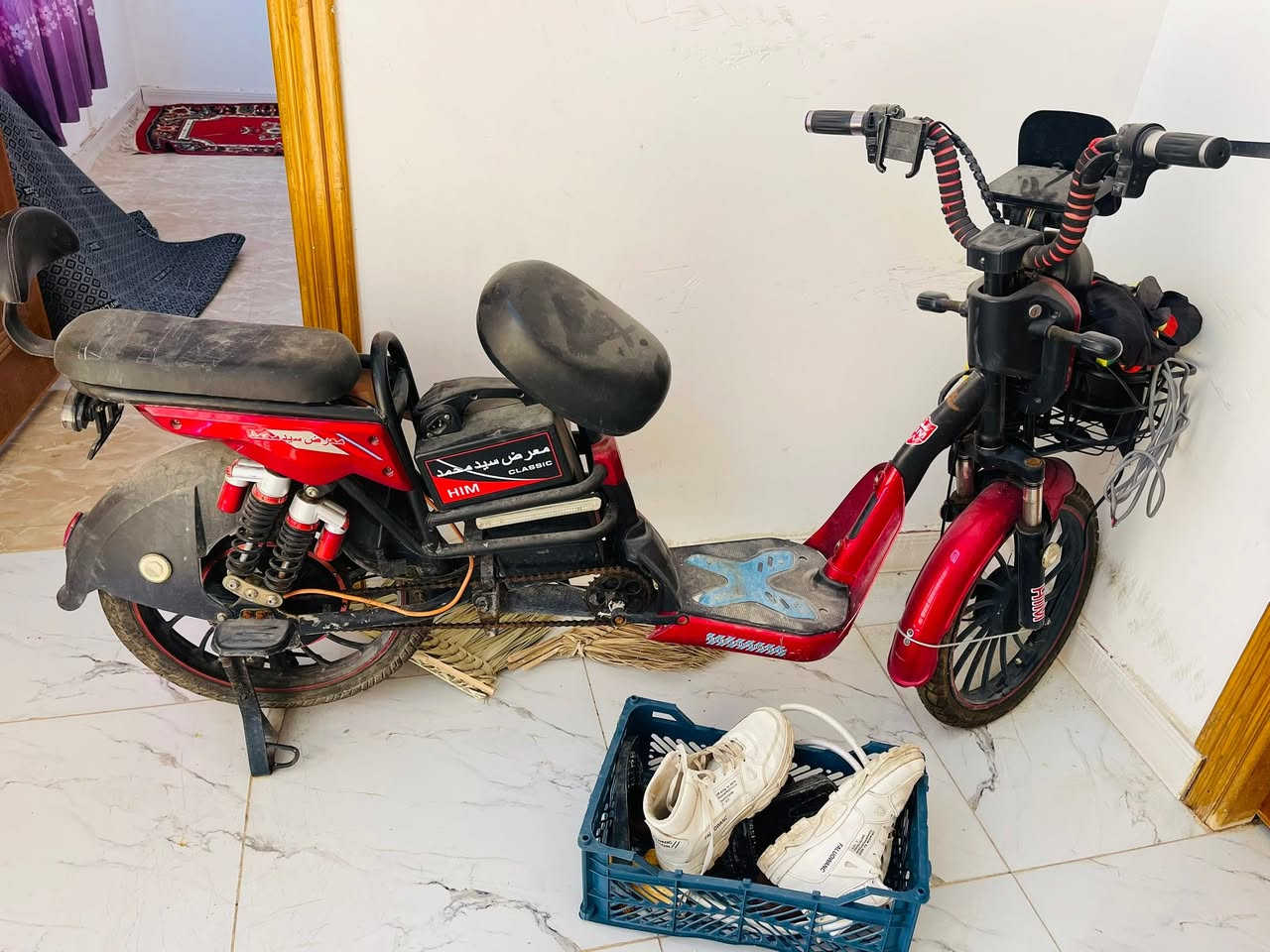 سلام عليكم
السعر350 مجال مستعجل عله البيعه
درجة لبيع
مواصفات 
سرعه 100
لون احمر
موديل2026
سويجن، 2 
بصمه 
بطاريات خمسه 
رابيعه اشاير 
يمنه يسره 
شاحنه مرايات

مكاني بصرة كرمه علي _ المعسكر القديم 
رقم الهاتف *********** بي واتساب
