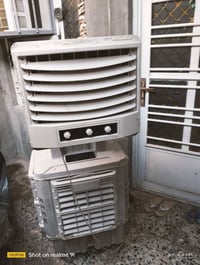 مبرده للبع حجم 40نضيفه وشغلله أي عطل مابيها سعره 150 مكان البرده هياكل...