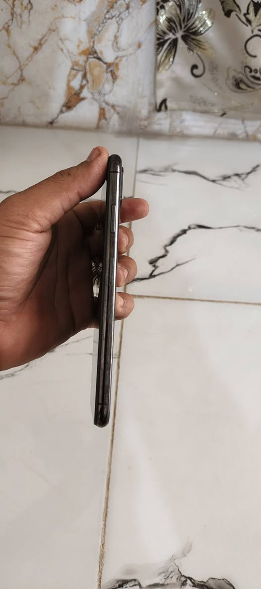 السلام عليكم
إكس ماكس 
ذاكره 512
بطاريه 100مبدل اصليه 
الجهاز فقط الظهر مفطور 
سعر الجهاز ٢٥٠ وبي مجال بسيط 
يرهم مراوس 
مكاني فلوجة
***********
