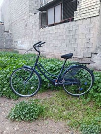 بايسكل للبيع حجم 26 السعر 90 وبي مجال رقم الهاتف 07765525763