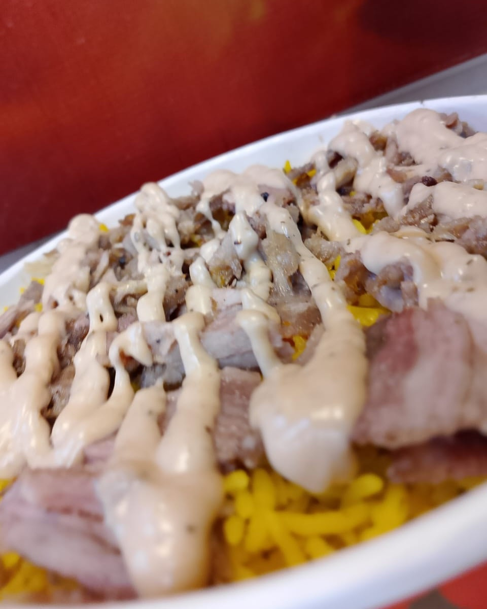 تدور شي يخبل بالطعم؟ 😍
تره ريزو غير شكل 🔥
جودة، سرعة، ونكهة من الآخر 👌

جربه وراح تصير من عشاقه 💛
للاستفسار والحجز:
***********
***********

🚗 توصيل متوفر لكافة مناطق أبو غريب

📍 أبو غريب – حي الشهداء – شارع السكلات – قرب زنود الست الحمداني 🥀
