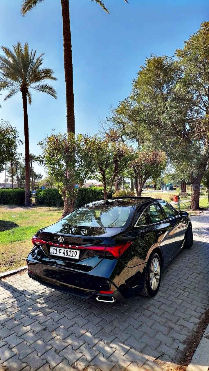 سلام عليكم
افلون 2019XLE 
فتحة 
بصمه 
كشنات جلد 
كشنات كهرباء
كشنات تدفئه
رادار امامي 
رادار جانبي 
شاشه وكامره خلفيه
مكينة 6V
ماشية 57 الف 
لايت زنون 
حساس خلفي 
شفتات ستيرن 
اشاير بل مري 
حادث خلفي بدون دواخل بدون ايرباك 
جاملغات خلفيه وباب 
سعر 195$ وبيها مجال بسيط 
عنواني بغداد كاظمية 
***********
