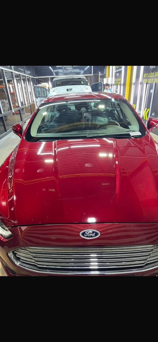 السلام عليكم 
فورد فيوچن ٢٠١٨ خليجي هايبرد 
مواصفات se 
تشغيل عن بعد 
بصمة جميع الابواب 
كشنات تدفئة 
رقم بغداد بأسمي 
بدون صبغ بيها بارد موضح بالصور 
مكانها بغداد اليرموك 
السعر ١٥٠ $
ماشية ١٠٧ كم  
***********
