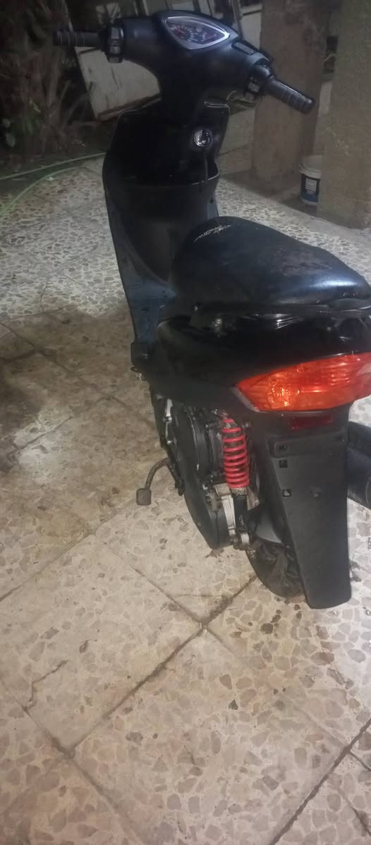 سلام عليكم عندي ماكس عدله ياباني للبيع مكينه بلادي49 خرسه وبيها شلعه معدل كهربائياتها كله شغاله سلف هندر يعني الدراجة جديده بكل معنى الكلمه السعر 550مكاني بغداد حسينية الراشدية قريه الانتصار للتواصل رقمي ***********
