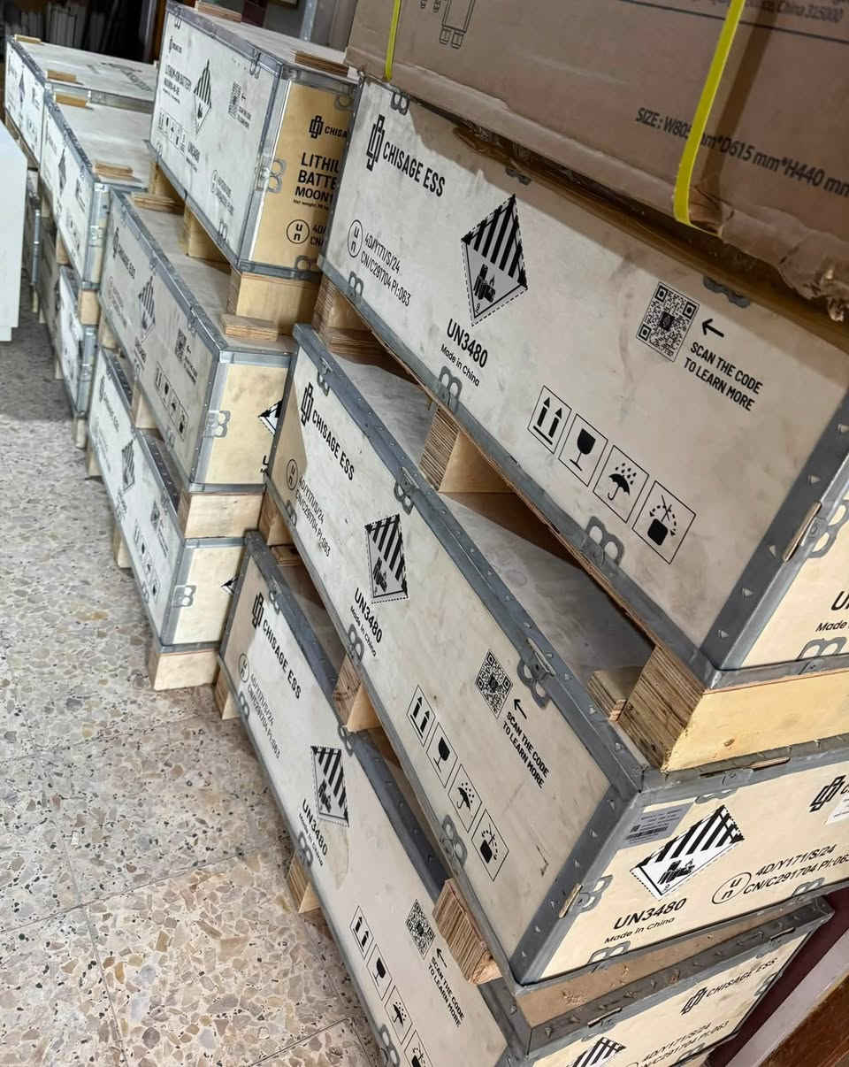 وصلت دفعة جديدة من منتجات CHISAGE ESS
شركة احمد حاكم
وكيل شيساج في محافظة الديوانية

🔋 البطاريات:
✅ بطارية 8 كيلوواط ساعة – 24 فولت – 314Ah
✅ بطارية 10 كيلوواط ساعة – 48 فولت – 200Ah
✅ بطارية 16 كيلوواط ساعة – 48 فولت – 314Ah

⚡ الإنفيرترات:
✅ إنفيرتر 3 كيلوواط – 24 فولت – درجة حماية IP20
✅ إنفيرتر 5 كيلوواط – 48 فولت – درجة حماية IP20
✅ إنفيرتر 6 كيلوواط – 48 فولت – درجة حماية IP65
✅ إنفيرتر 8 كيلوواط – 48 فولت – درجة حماية IP65
✅ إنفيرتر 10 كيلوواط – 48 فولت – درجة حماية IP65

📦 متوفرة الآن وبكميات كبيرة جداً.

أسعار جملة للمكاتب والشركات.
أسعار خاصة بمنصبي منظومات الطاقة الشمسية.
أسعار مفرد منافسة لجميع الزبائن.

📍 العنوان: الديوانية – الحمزة الشرقي.
📞 للاستفسار والطلبات: ***********
