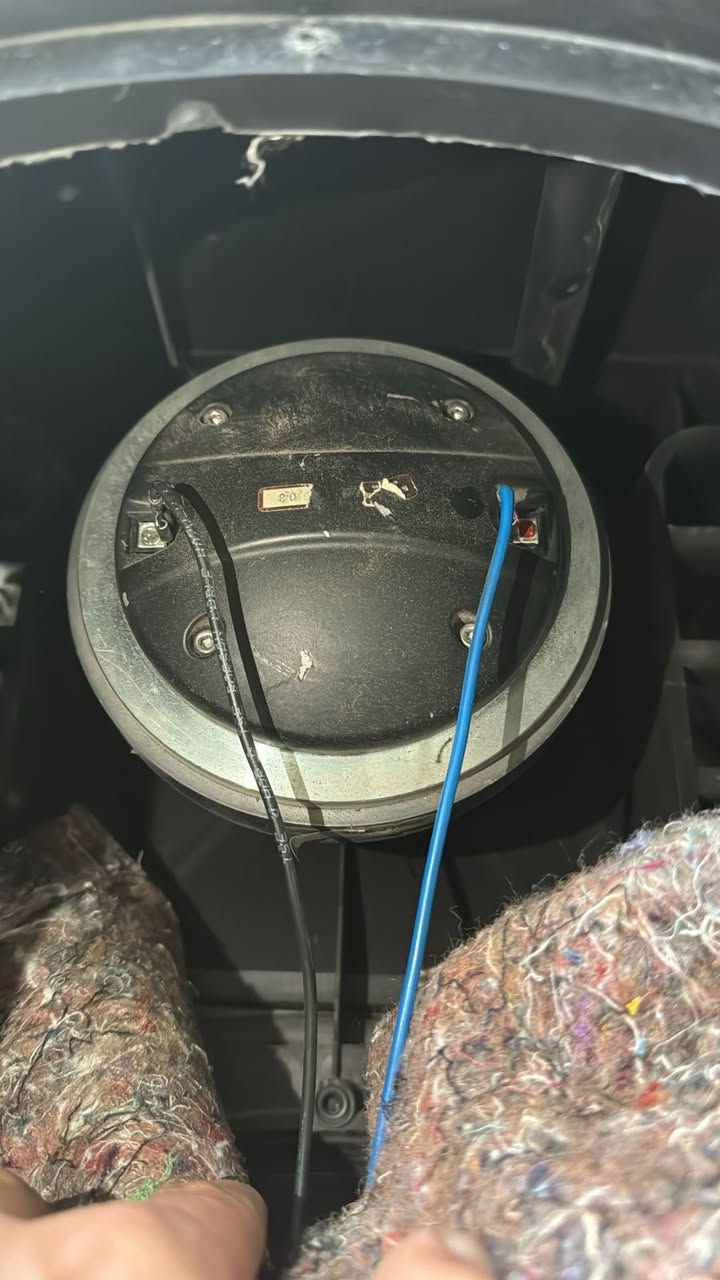 W17تجميع اصلي إيطالي. حتى الكرت ايطالي 
موجود زوجين 
***********
بغداد م الصدر
