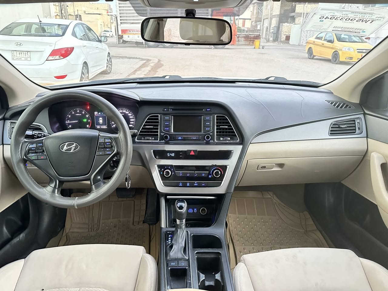 للبيع سوناتا 2017 خليجي كفالة عامه ماشيه 107 محرك 2400 رقم اربيل دولي مجهزة من جميع النواحي غير متواجد على الفيس رقم التليفون 
***********
