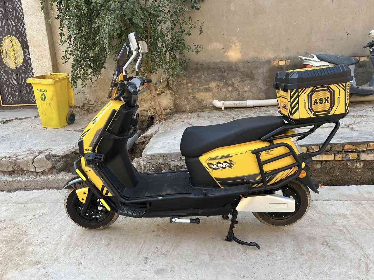 السلام عليكم دراجه شحن للبيع مستعلمه اقل من شهر دراجه كفاله عامه زلق مابيه سعر ع خاص ***********
