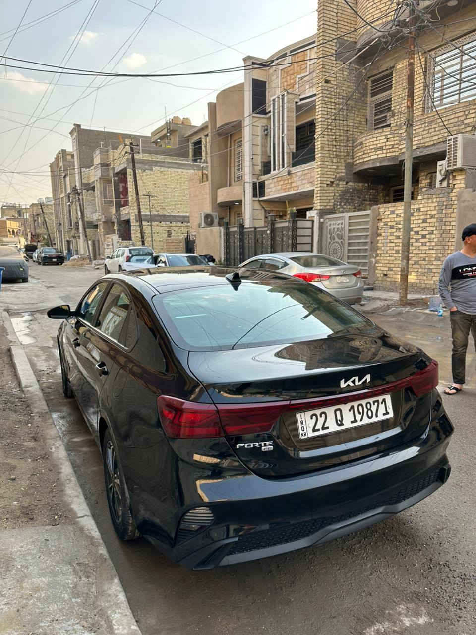 سلام عليكم البيع فورتي موديل 2023 وارد أمريكا سياره خير من الله الحادث باب الخلفي جاملغ كلير من أمريكا بدون ايرباك موصفات شاشة كبير رادار تحدي مسار مثبت سرعه ويل كب مكان سياره بغداد الغدير السعر 138 وبيه مجال رقم أربيل تحويل ثاني يوم *********** استفسار
