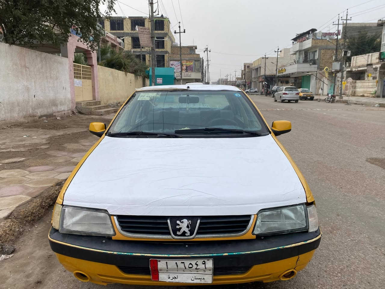 السلام عليكم بيجو لميس 2014 نضيفة وما ناقصها شي سعرها 35 وبيها مجال للاستفسار ***********
