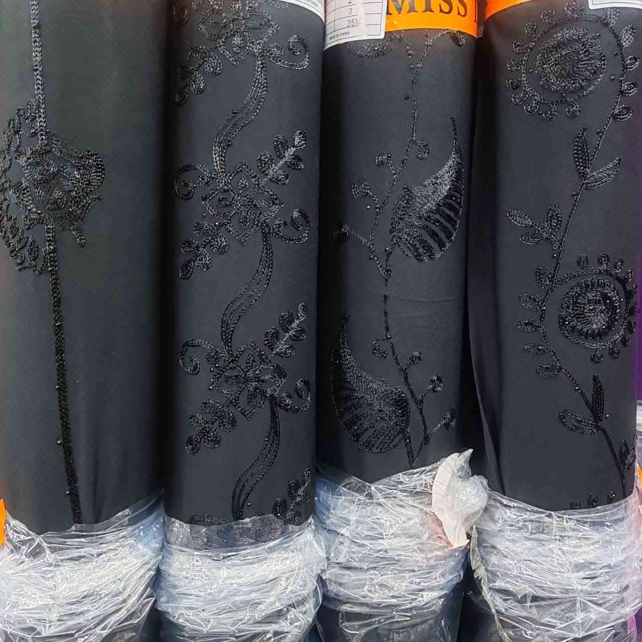مساء الخير احبتي
جديدناسوادات  كشمير كابوي الاصلي ستراس نقشات روعه وايضا كشميركابوي فول تطريز وايضا كشميركابوي مطاط ساده الاصلي الشمالي وللخياطات عندي الكشمير الساده كابوي الاصلي جمله بالقطع وايضا بالطول علما الطول 40 متر كل جديد ومميز تجدونه في اقمشه علي باجلان شارع المصرف مجاورصيدليه كوردستان للطلب واستفسار واتس اب ***********
