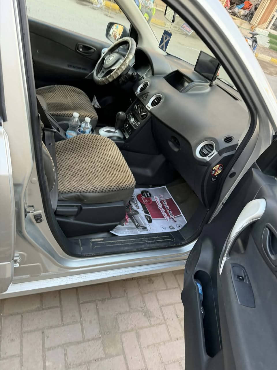 سلام عليكم رينو موديل 2013 شركه بدون ضربه و صبغ مكينه حجم 2500 4 سلندر فور ويل دفع رباعي تبريد تتفئه شغال مشروع وطني سنويه لل 27 مكان بغداد كريعات سعر 84 
***********
***********
