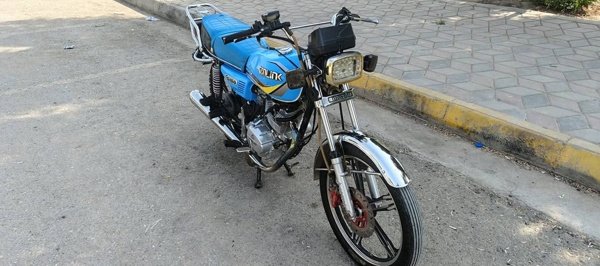 دراجه سيفان موديل 2022 نظيفه محرك مكفول السعر 500 وبيه مجال***********
