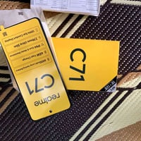 تلفون مع ملحقاتة للبيع جديد مستعمل ١٠ايام فقط السعر ١٧٥بية مجال للطيبي...